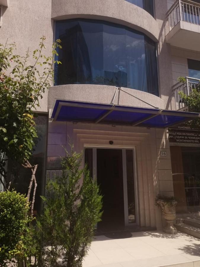 Ferienwohnung Alexandrov Plaza Studio Nessebar Exterior foto