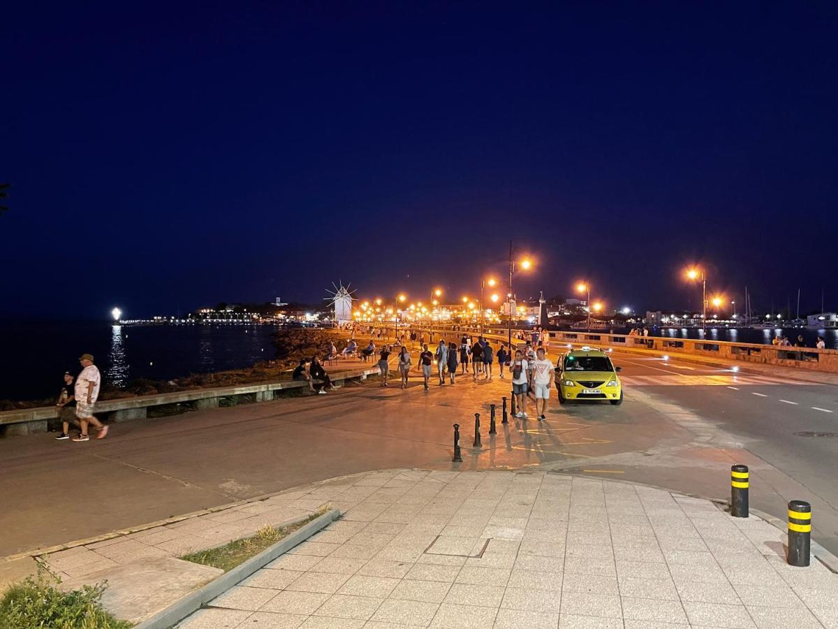 Ferienwohnung Alexandrov Plaza Studio Nessebar Exterior foto
